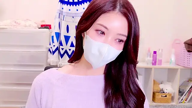 oxo yuna oxo online show from 12-10-24, 12:05