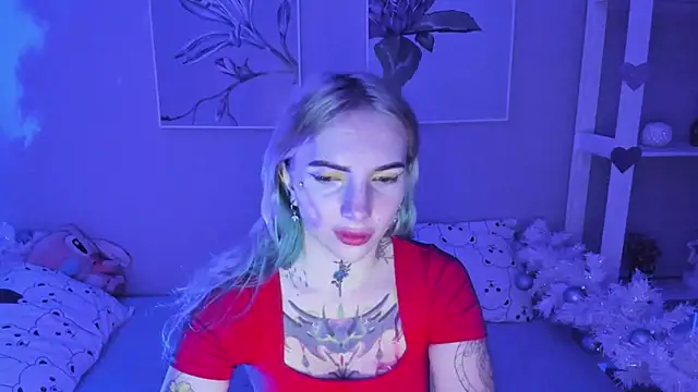 Snapshot of AnneTenet chatting on 12-22-24, 06:06 AnneTenet online show from 12-22-24, 06:06