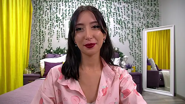 Snapshot of NicoleLimp chatting on 01-10-25, 06:38 NicoleLimp online show from 01-10-25, 06:38