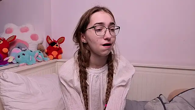 PollyBeev online show from 05-29-26, 06:44