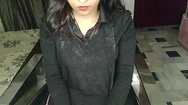 aarushi sharmaa online show from 11-27-25, 03:47