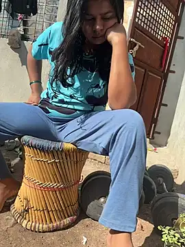 xyztopbeing online show from 12-28-24, 05:33