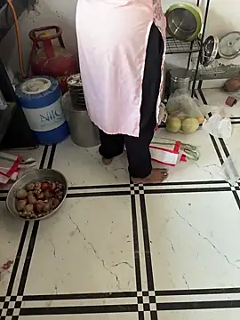 xyztopbeing online show from 01-10-25, 09:23