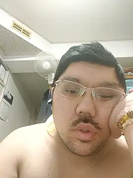 Snapshot of zeusu0095 chatting on 10-28-25, 09:02 zeusu0095 online show from 10-28-25, 09:02