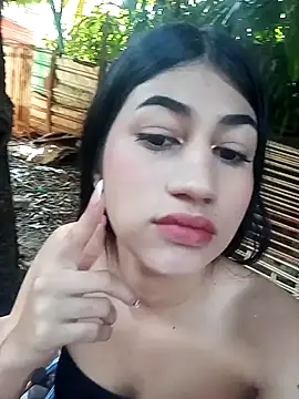 Snapshot of Julix_A chatting on 12-15-24, 04:04 Julix A online show from 12-15-24, 04:04