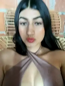 Snapshot of Julix_A chatting on 02-05-25, 06:13 Julix A online show from 02-05-25, 06:13