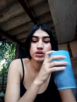 Snapshot of Julix_A chatting on 02-27-26, 09:48 Julix A online show from 02-27-26, 09:48