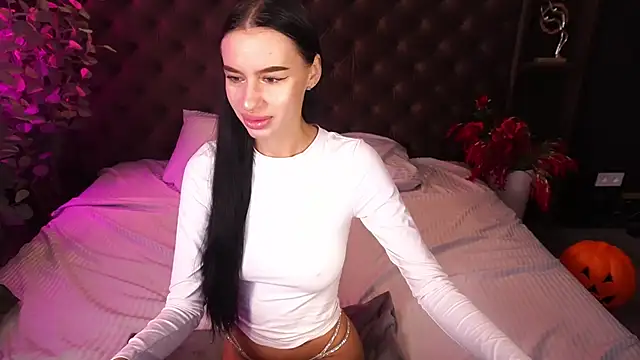 Snow WhiteeeX online show from 11-04-25, 06:34