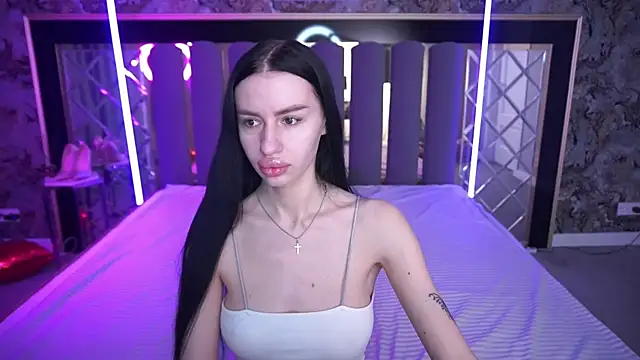 Snow WhiteeeX online show from 04-05-26, 05:37