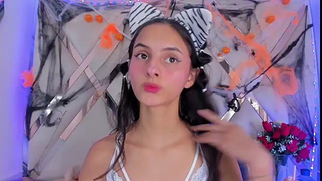 ninaht online show from 10-29-25, 08:43