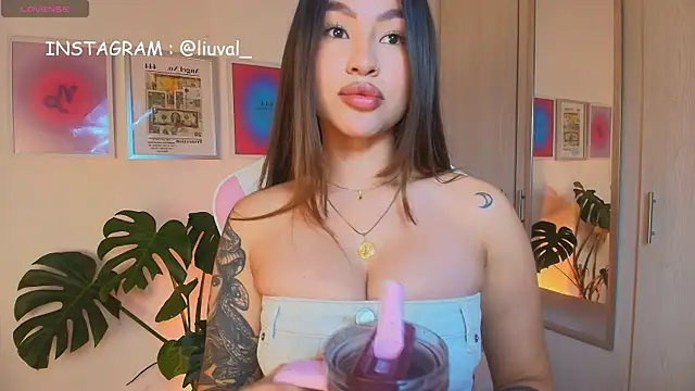 Liujunne2 online show from 05-26-26, 01:34