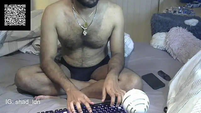 Snapshot of shadthebiguy chatting on 12-12-24, 12:16 shadthebiguy online show from 12-12-24, 12:16