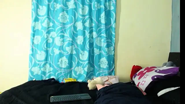 Snapshot of Madison__12 chatting on 03-03-25, 02:04 Madison 12 online show from 03-03-25, 02:04