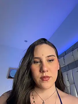  ISABELLA HOT  online show from 04-15-26, 08:09