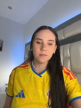 Snapshot of _ISABELLA_HOT_ chatting on 06-17-26, 02:29 ISABELLA HOT online show from 06-17-26, 02:29
