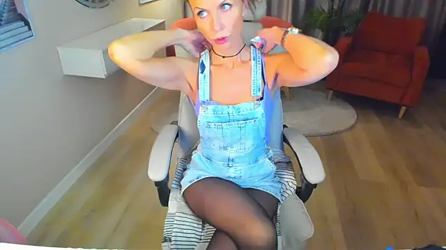 Elizabe th online show from 02-16-25, 12:52