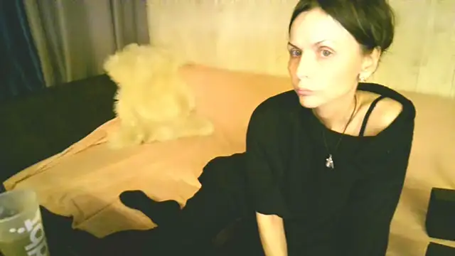 Elizabe th online show from 10-18-25, 08:42