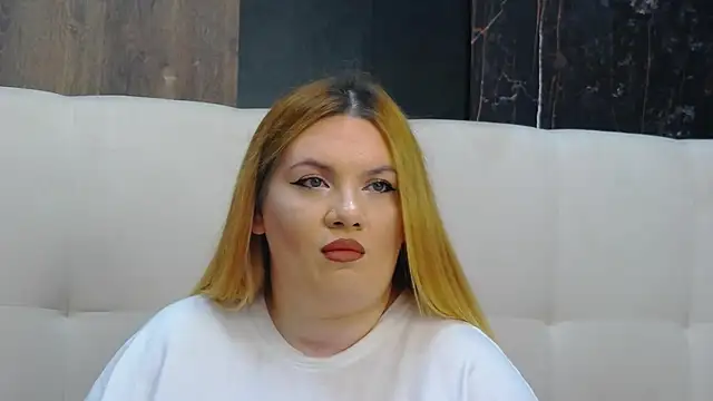 MelanieBrownn online show from 11-12-25, 03:45