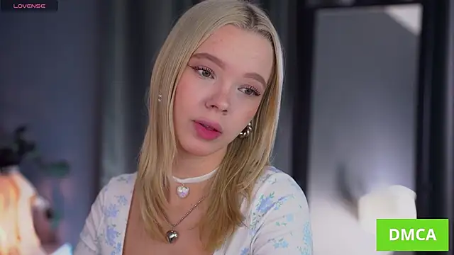  AlinaBailey online show from 10-27-25, 07:34