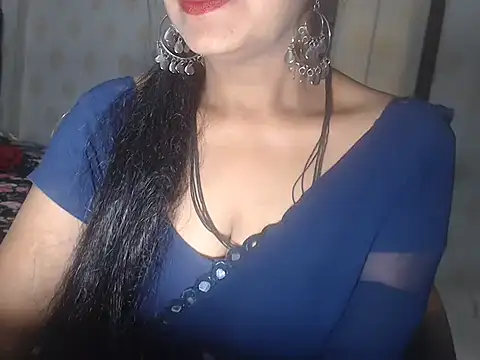 Snapshot of Indianstreamm chatting on 03-18-25, 04:15 Indianstreamm online show from 03-18-25, 04:15