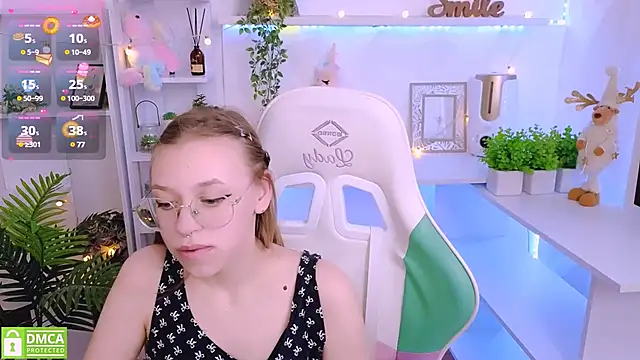 LayriantaVee online show from 03-19-25, 10:11