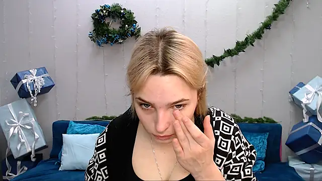 Snapshot of tendermeow chatting on 12-15-24, 09:13 tendermeow online show from 12-15-24, 09:13