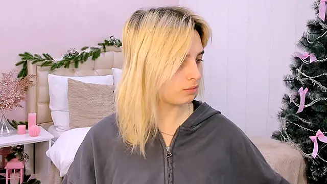 Snapshot of tendermeow chatting on 01-17-25, 01:13 tendermeow online show from 01-17-25, 01:13