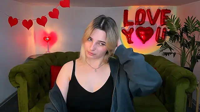 Snapshot of tendermeow chatting on 03-18-25, 04:15 tendermeow online show from 03-18-25, 04:15