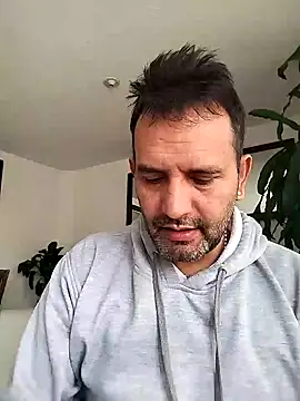 RogueTraveler online show from 02-03-25, 02:55