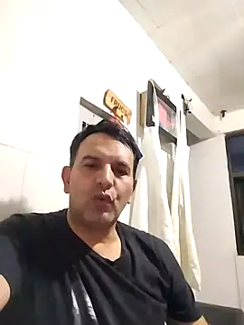 RogueTraveler online show from 03-07-25, 02:25