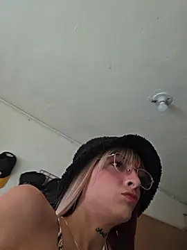 Snapshot of Dani_pegin chatting on 07-07-26, 01:04 Dani pegin online show from 07-07-26, 01:04