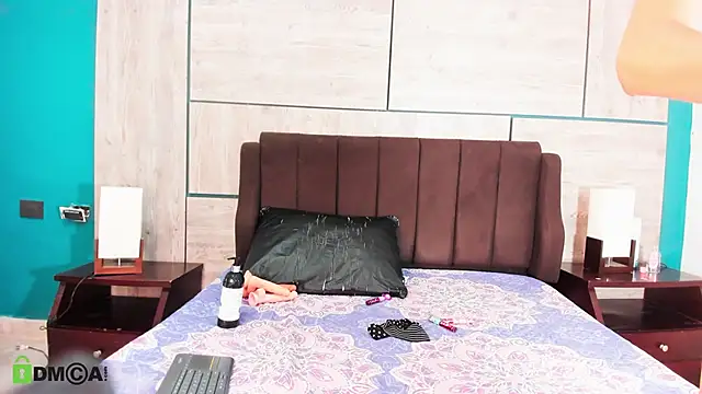 ZaritaLenon online show from 11-12-25, 08:19