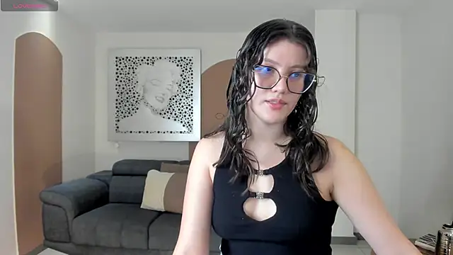 AmberFarrell online show from 06-04-26, 08:59