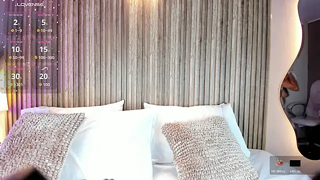 HannaPaola online show from 12-13-25, 10:37