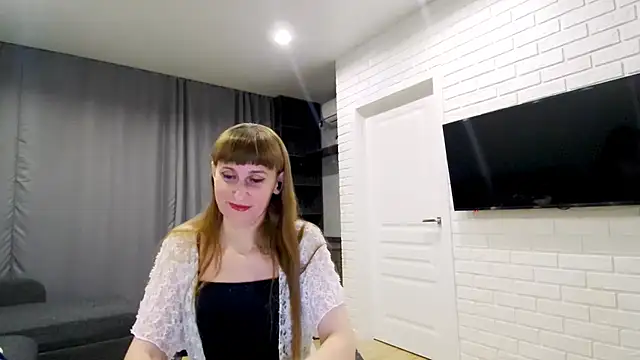 Daniella Lorente online show from 11-25-25, 09:04