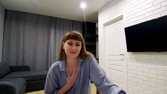 Daniella Lorente online show from 05-15-26, 11:12
