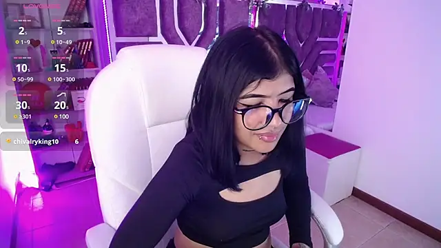 AliceWalker 11 online show from 02-27-25, 02:21