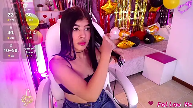 AliceWalker 11 online show from 10-01-25, 08:15