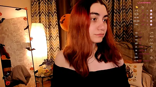 hannacheekss  online show from 10-30-25, 02:02