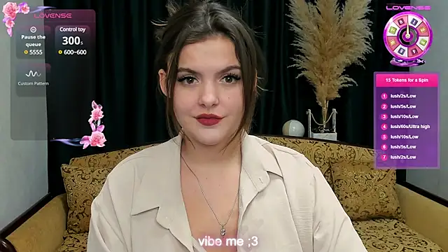 Snapshot of showmeparadise chatting on 12-26-24, 05:37 showmeparadise online show from 12-26-24, 05:37