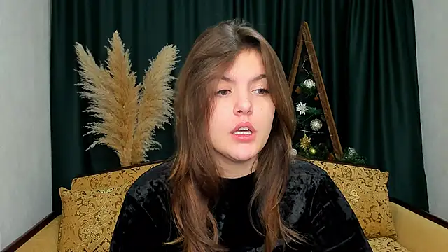 Snapshot of showmeparadise chatting on 01-21-25, 11:24 showmeparadise online show from 01-21-25, 11:24