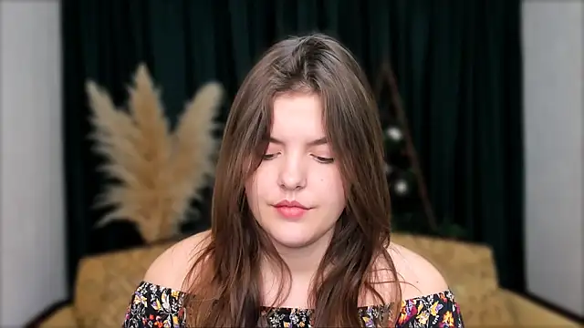 Snapshot of showmeparadise chatting on 02-24-25, 04:04 showmeparadise online show from 02-24-25, 04:04