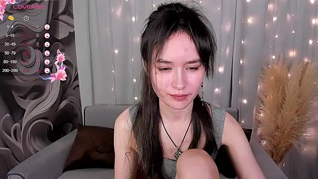 Emily Strikeee online show from 01-16-25, 12:31