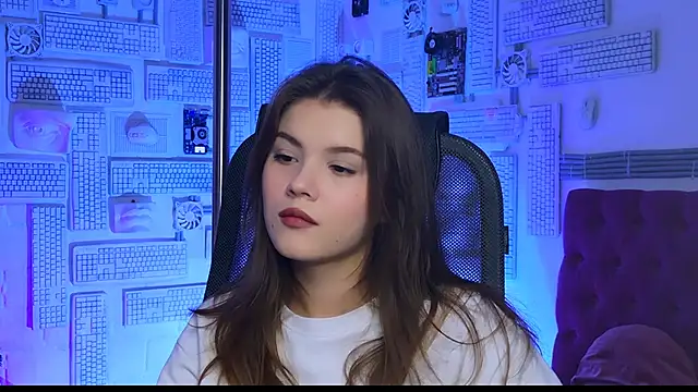 EvaThopson online show from 01-05-25, 10:10