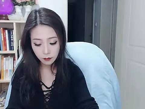 Snapshot of SuSushi728 chatting on 02-01-26, 03:32 SuSushi728 online show from 02-01-26, 03:32