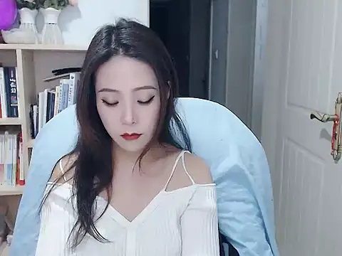 Snapshot of SuSushi728 chatting on 03-01-26, 04:53 SuSushi728 online show from 03-01-26, 04:53