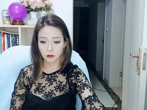 Snapshot of SuSushi728 chatting on 06-24-26, 04:17 SuSushi728 online show from 06-24-26, 04:17