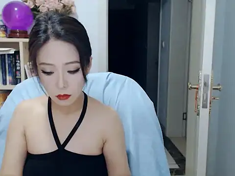 Snapshot of SuSushi728 chatting on 07-17-26, 03:39 SuSushi728 online show from 07-17-26, 03:39