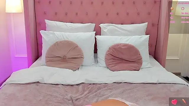 GiaCale online show from 02-28-25, 08:28