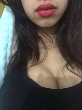 Snapshot of Yonaaaaaaaaa chatting on 01-22-25, 01:53 Yonaaaaaaaaa online show from 01-22-25, 01:53